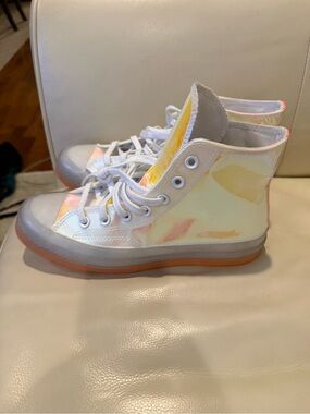 Iridescent High-Top converse Sneakers in Pastel Yellow & Pink